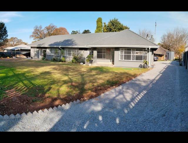4 BEDROOM HOUSE FOR SALE IN MEYERTON CENTRAL